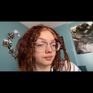 Meet your Posher, Ellie